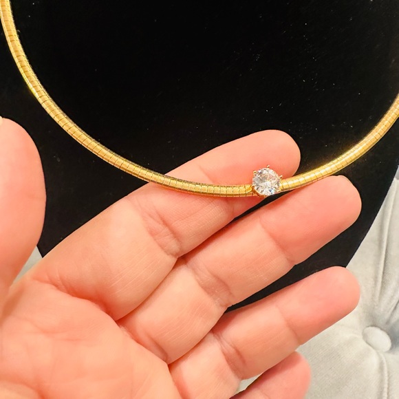 Gold Choker - Picture 4 of 4